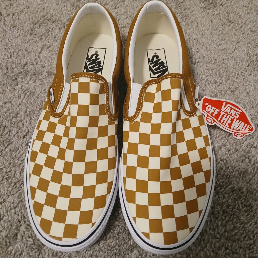 NWT Vans Classic Slip-On Men's 9.5  Women's 11